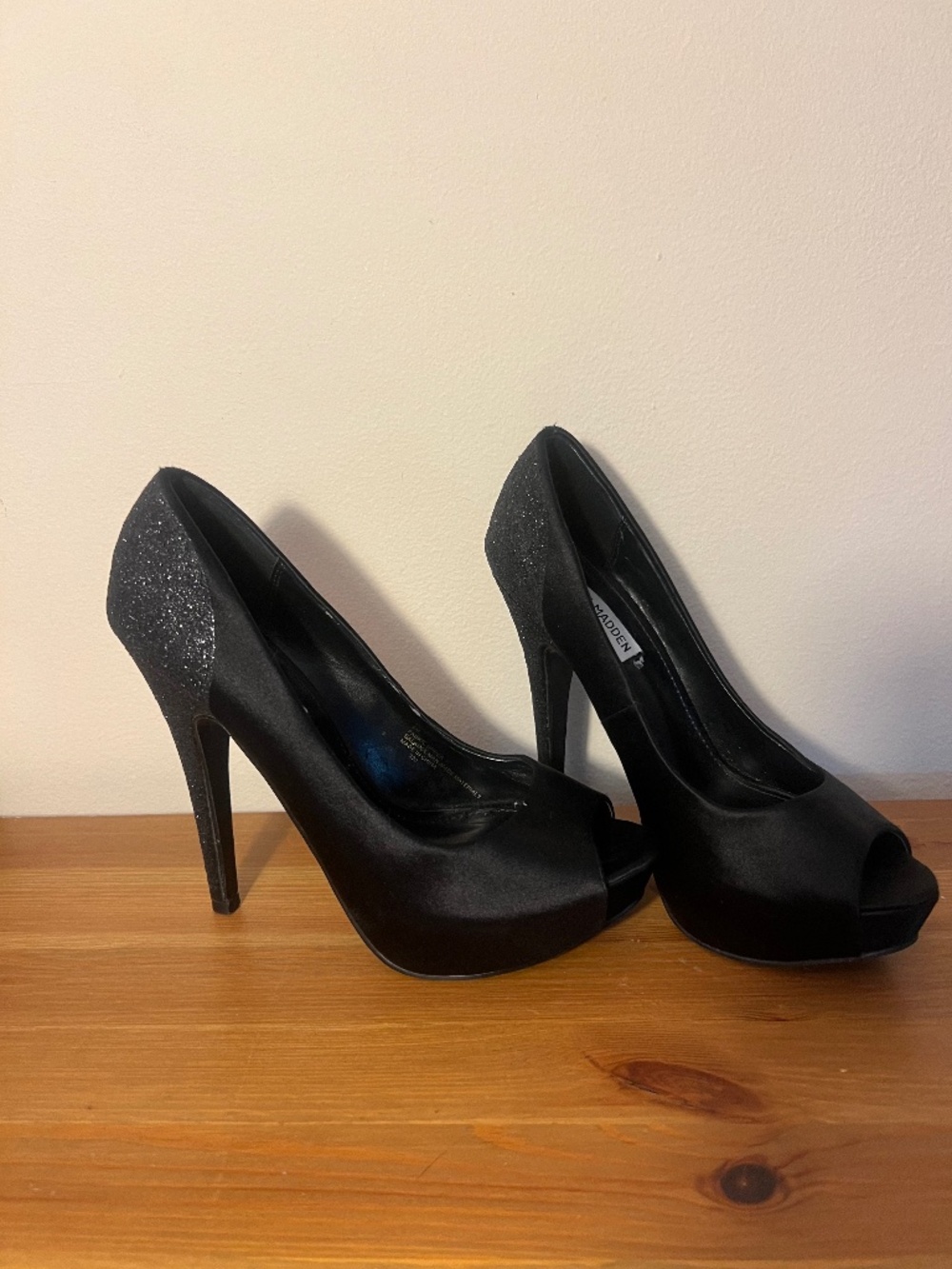 Steve Madden Glitter Detail Peep Toe Heels